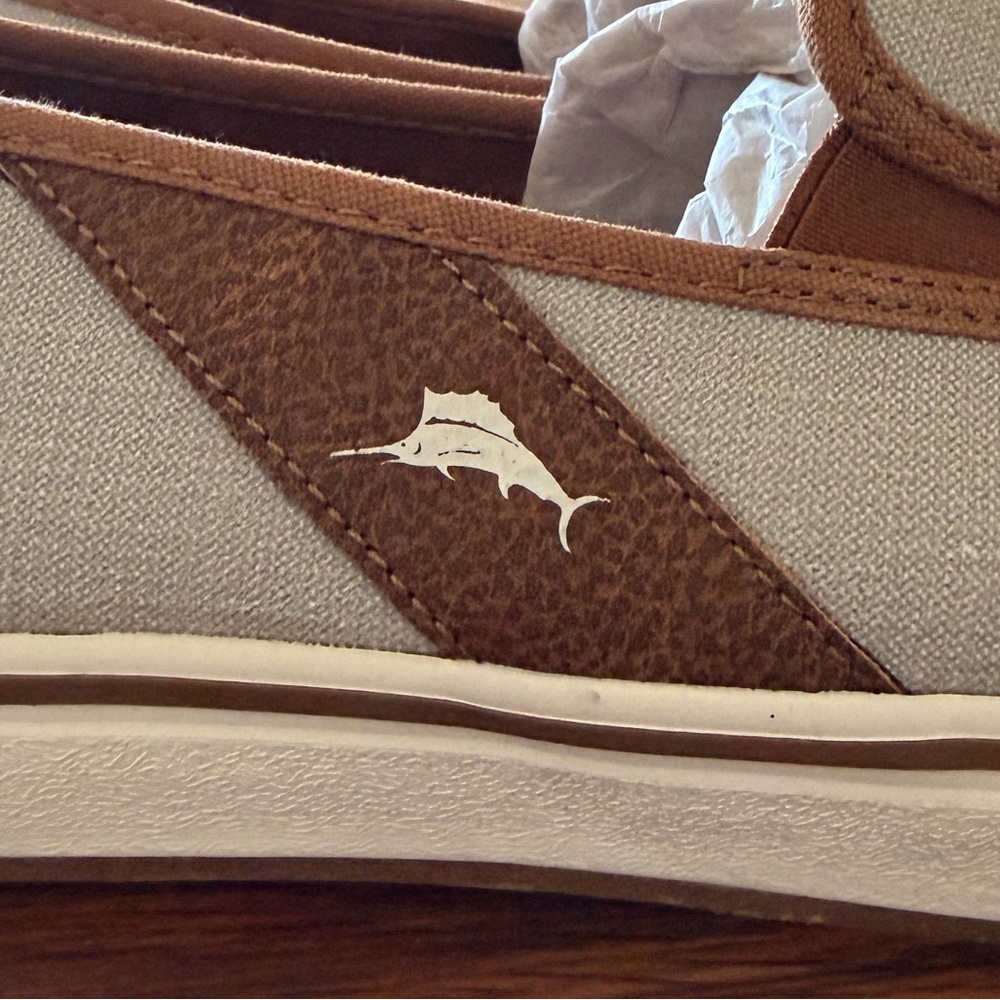 Tommy Bahama Men’s Loafers - Picture 9 of 9